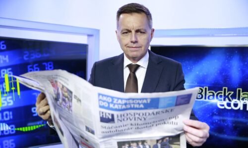 Komentár guvernéra NBS Petra Kažimíra: Ruka pevne na kormidle Komentár guvernéra NBS Petra Kažimíra: Ruka pevne na kormidle