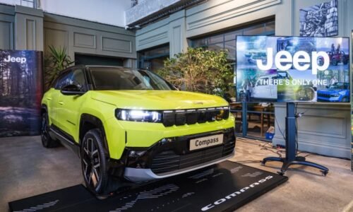 Nový Jeep Compass přichází se zajímavou cenou i bohatou výbavou. Staví ale na tříválci Nový Jeep Compass přichází se zajímavou cenou i bohatou výbavou. Staví ale na tříválci