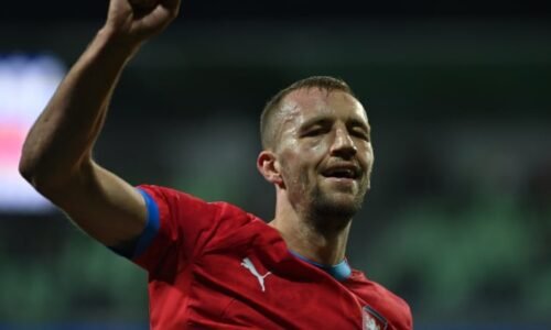 Čeští fotbalisté se protrápili k výhře s nejhorším týmem světa. Rozhodl Souček