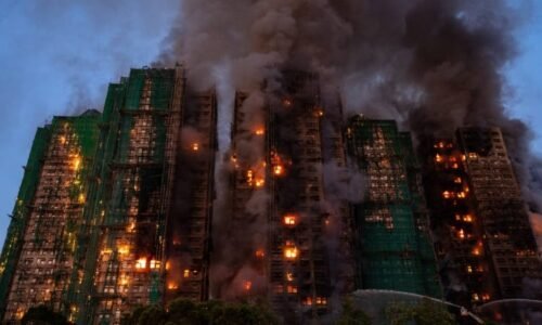 PŘEHLEDNĚ: Požár v Hongkongu je nejhorší za desítky let. Roli mohlo hrát bambusové lešení PŘEHLEDNĚ: Požár v Hongkongu je nejhorší za desítky let. Roli mohlo hrát bambusové lešení