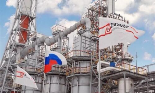 USA očakávajú, že Rusko budúci rok mierne zníži produkciu ropy. Vplyv je sankcií je stále nejasný