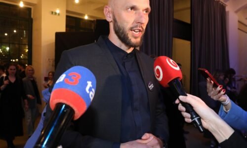 PS: Ministri Migaľ a Drucker musia objasniť pochybné nákupy svojich rezortov PS: Ministri Migaľ a Drucker musia objasniť pochybné nákupy svojich rezortov