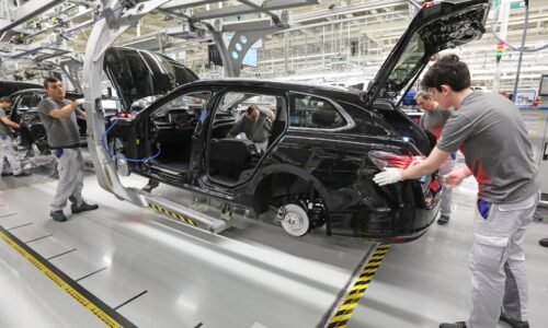 Zistenie HN: Bratislavský Volkswagen potvrdil zisk obrovského SUV. Útočiť má na Čínu aj USA Zistenie HN: Bratislavský Volkswagen potvrdil zisk obrovského SUV. Útočiť má na Čínu aj USA