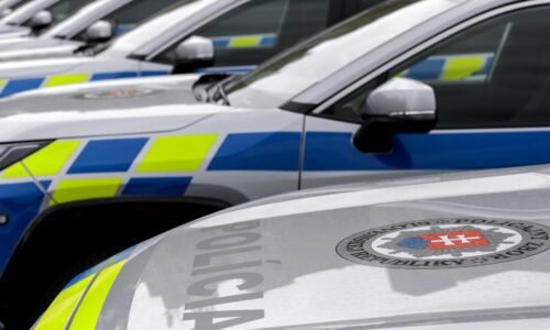 Polícia zadržala na západe viacero ľudí podozrivých z korupcie Polícia zadržala na západe viacero ľudí podozrivých z korupcie