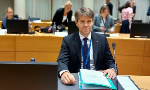 Slovensko podporilo Trumpov mierový plán pre Ukrajinu. Je kľúčové, aby sme sa zapojili, odkázal Eštok