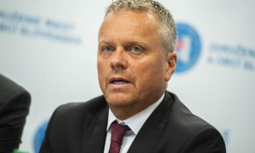 Súkromným plus 16 percent, štátnym len zlomok. NKÚ hovorí o cielenom zrážaní nemocníc na kolená