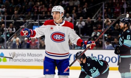 VIDEO Juraj Slafkovský pokračuje v bodovej žatve! V prestrelke sa do neho pustila presila súperov