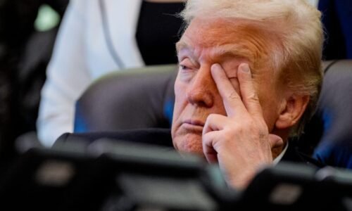 Trump bere zpátečku, cla na potraviny ruší jak na běžícím pásu. Trochu jsme couvli, uznal