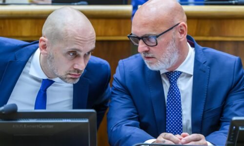 Ficovi ide o záchranu ziskov z tranzitu. Eustream chce vytiahnuť peniaze od ľudí, tvrdí Galek