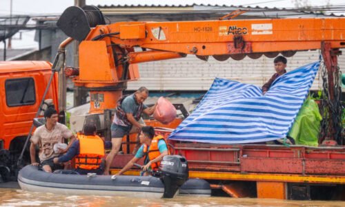Hrozivá bilance v dovolenkovém ráji: Záplavy postihly miliony lidí, úřady hlásí desítky obětí Hrozivá bilance v dovolenkovém ráji: Záplavy postihly miliony lidí, úřady hlásí desítky obětí