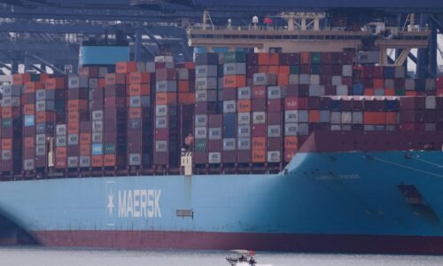 Obchodné napätie sa zmierňuje. Čína a USA pozastavili vyšetrovania lodnej dopravy aj prístavné poplatky Obchodné napätie sa zmierňuje. Čína a USA pozastavili vyšetrovania lodnej dopravy aj prístavné poplatky