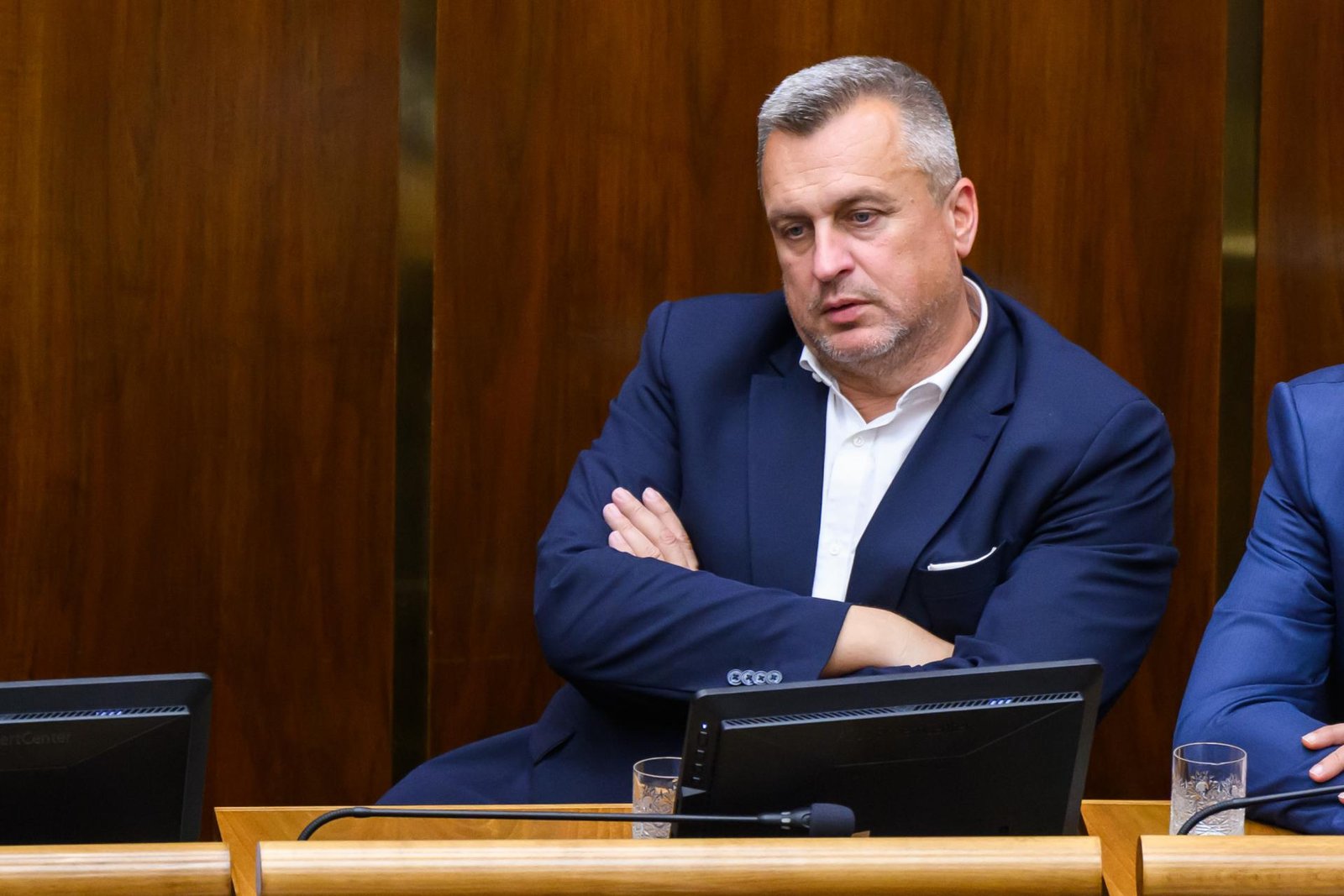 Danko odmieta vstúpiť na Úrad vlády, kým je tam Lajčák. Ficovi odkázal, že diplomat je hrozbou Danko odmieta vstúpiť na Úrad vlády, kým je tam Lajčák. Ficovi odkázal, že diplomat je hrozbou