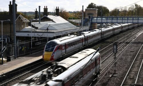 Po útoku vo vlaku v Anglicku prepustili jedného zadržaného, druhý zostáva vo väzbe Po útoku vo vlaku v Anglicku prepustili jedného zadržaného, druhý zostáva vo väzbe