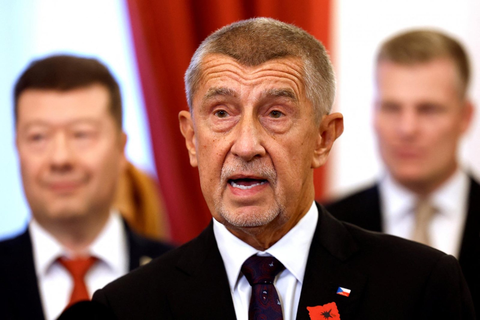 Ak Babiš ukáže riešenie stretu záujmov, Pavel ho vymenuje rýchlo, tvrdí kancelária českého prezidenta Ak Babiš ukáže riešenie stretu záujmov, Pavel ho vymenuje rýchlo, tvrdí kancelária českého prezidenta
