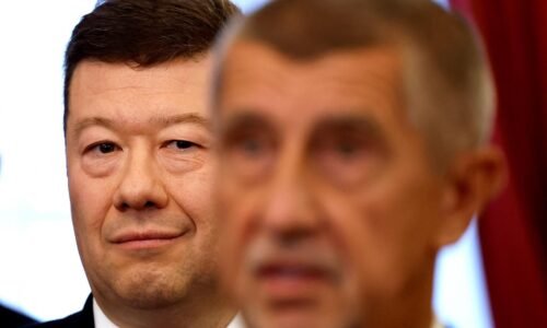 V česku pokračuje ustanovujúca schôdza snemovne, na programe je voľba predsedu