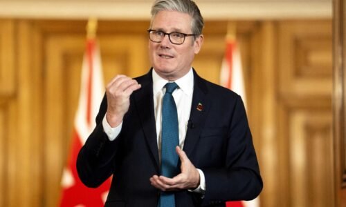 V Británii sa hovorí o zosadení Starmera. Niekto sledoval priveľa reality show, reaguje minister