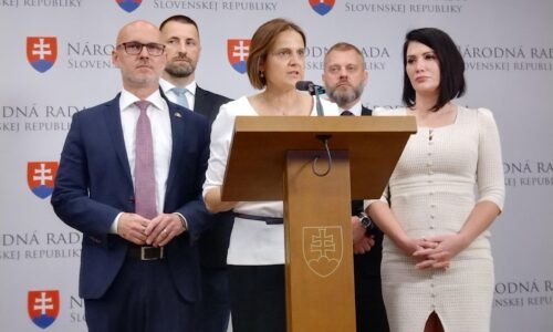 Teraz je kľúčové zatiahnuť ručnú brzdu, vraví SaS k narastajúcim krádežiam. Strana predloží vlastné riešenia Teraz je kľúčové zatiahnuť ručnú brzdu, vraví SaS k narastajúcim krádežiam. Strana predloží vlastné riešenia