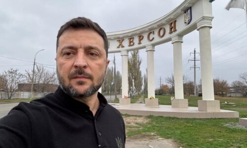 Zelenskyj navštívil Cherson pri príležitosti tretieho výročia oslobodenia mesta