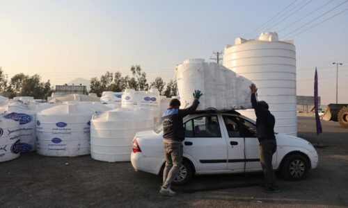 Teherán sa môže stať neobývateľným, varujú iránski predstavitelia. Ak nepríde dážď, voda bude na prídel