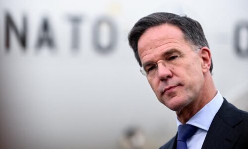 Šéf NATO Rutte príde na Slovensko, stretne sa s Ficom