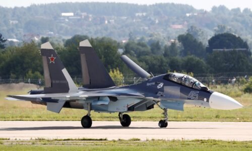 V Karelsku na severozápade Ruska sa zrútila stíhačka Su-30, oznámila Moskva. Dvojčlenná posádka zahynula V Karelsku na severozápade Ruska sa zrútila stíhačka Su-30, oznámila Moskva. Dvojčlenná posádka zahynula