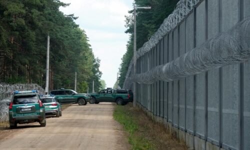 Poľsko znovu otvorilo dva hraničné priechody s Bieloruskom Poľsko znovu otvorilo dva hraničné priechody s Bieloruskom