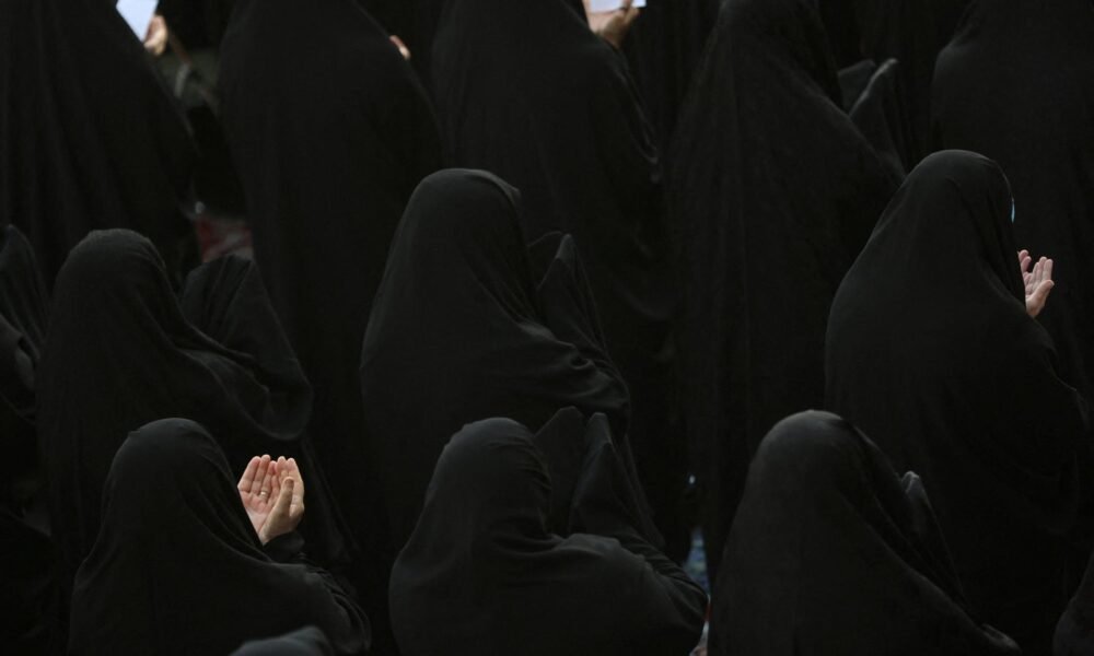 Šéf iránskej justície žiada tvrdšie stíhanie nedecentného obliekania žien, obvinil západ