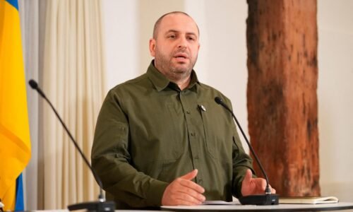 Ukrajina a Rusko obnovia výmeny zajatcov. Ide o prepustenie 1200 Ukrajincov, napísal Umerov