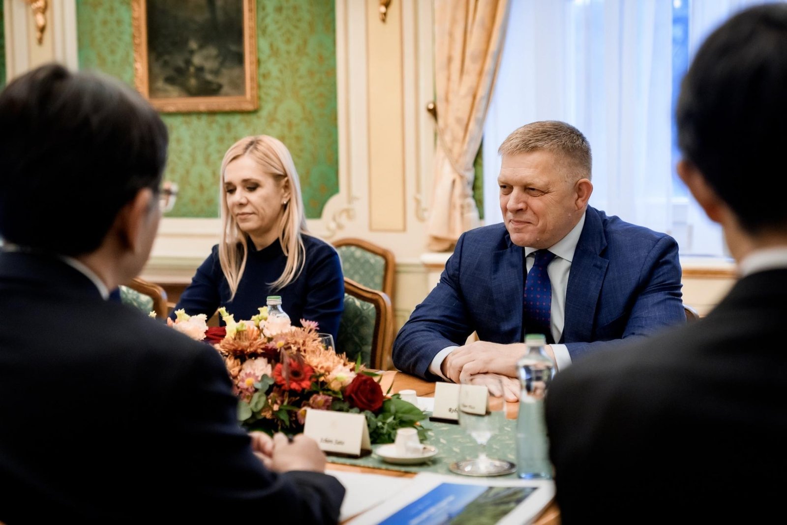 Nové ceny elektriny ešte neplatia a už sa prepisujú. Štát potichu zvyšuje cenu pre státisíce domácností Nové ceny elektriny ešte neplatia a už sa prepisujú. Štát potichu zvyšuje cenu pre státisíce domácností