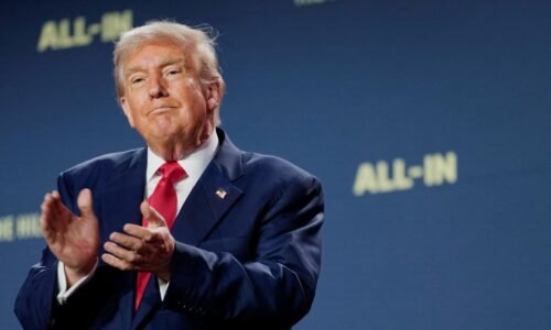 USA potvrdili prípravu mierového plánu pre Ukrajinu. Trump je však „frustrovaný z oboch strán“