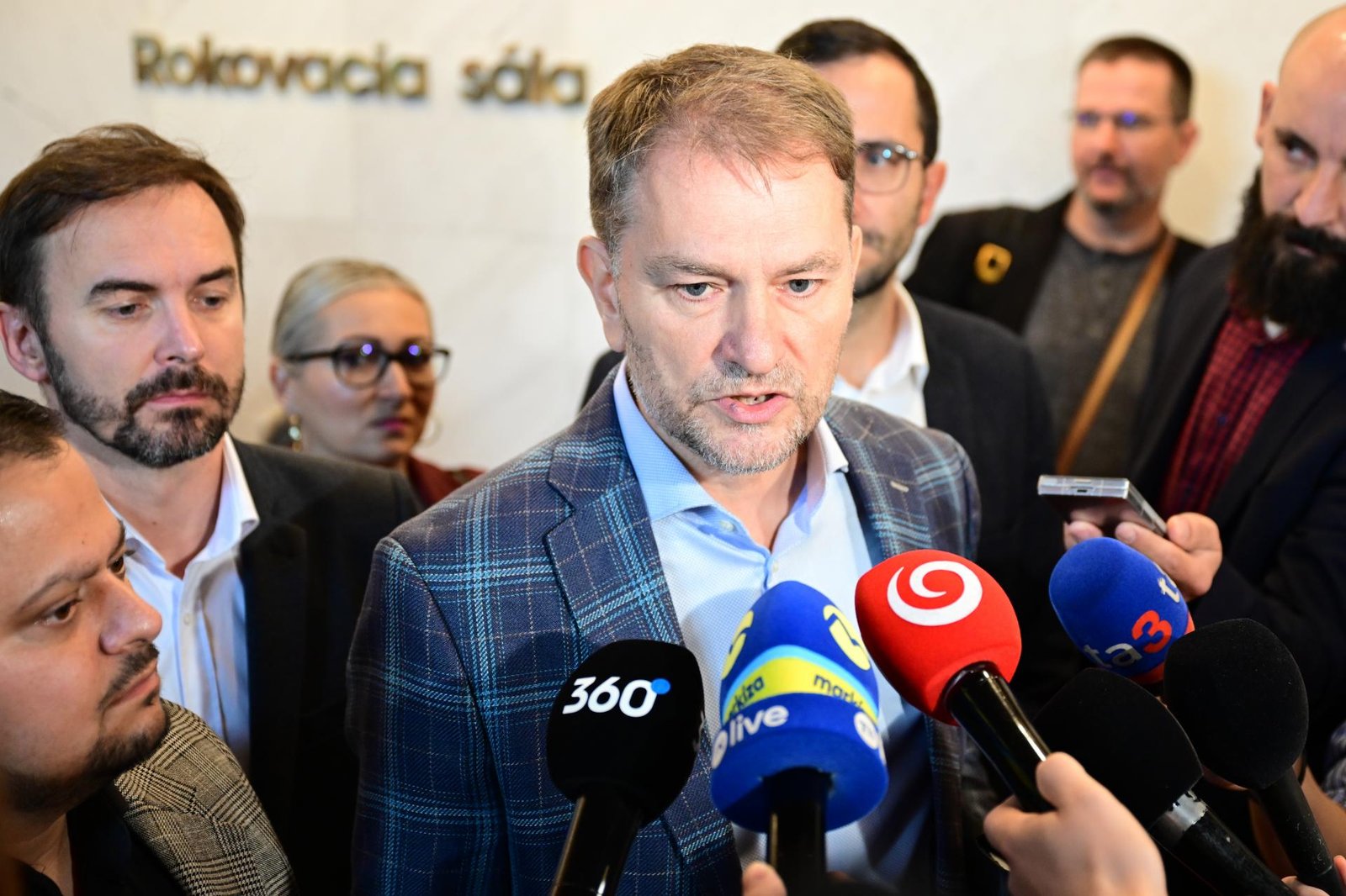 Matovič sa musí v parlamente ospravedlniť, rozhodli poslanci výboru. Spravím to vlastným spôsobom, odkazuje