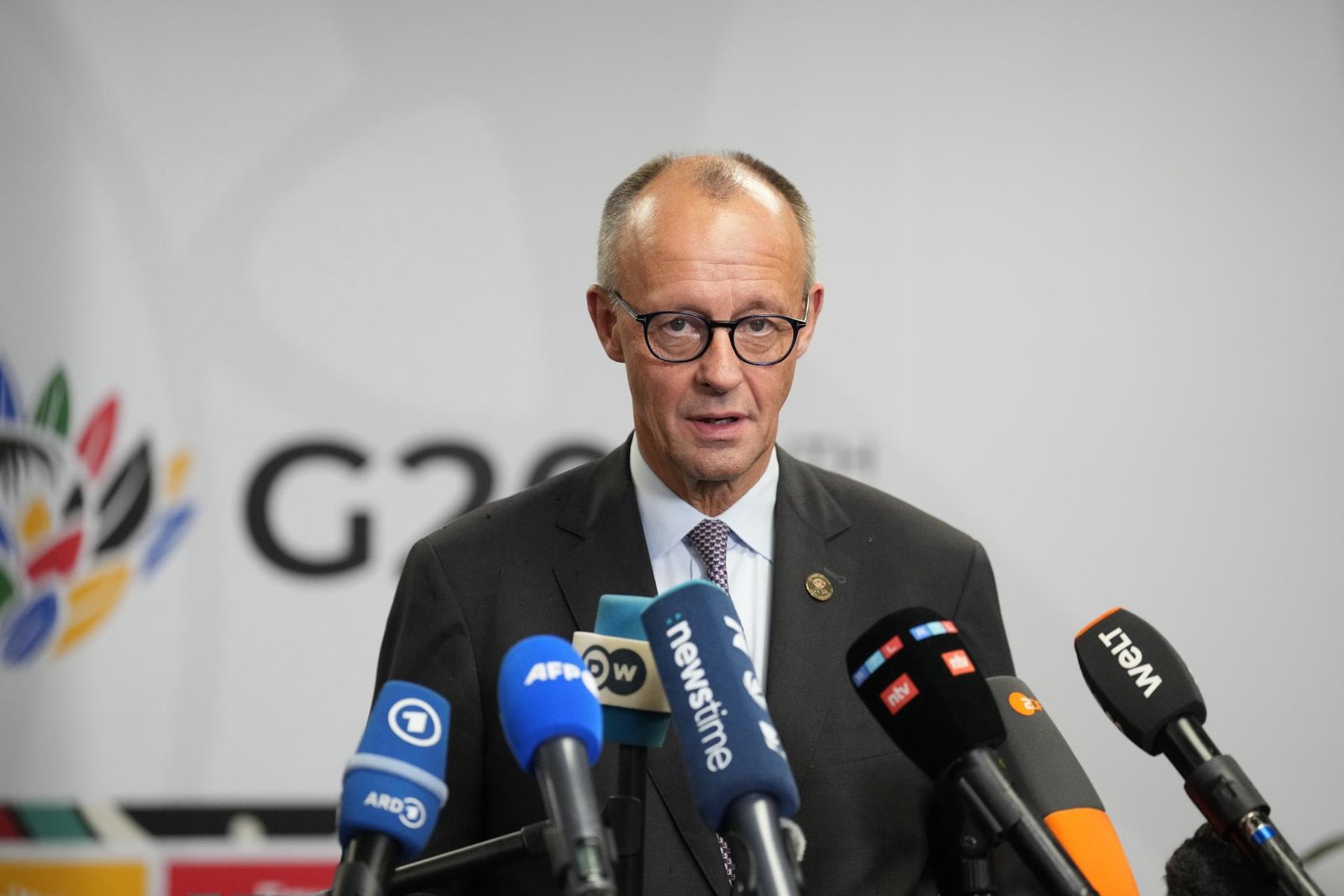 Merz má pochybnosti o americkom pláne pre Ukrajinu. Skeptický je najmä voči lehote 27. novembra Merz má pochybnosti o americkom pláne pre Ukrajinu. Skeptický je najmä voči lehote 27. novembra