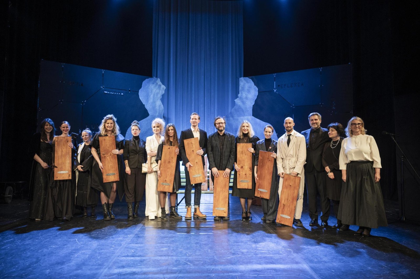 DOSKY 2025: Laureátmi divadelných "oscarov" sa stali inscenácie Outcast a Příhody lišky Bystroušky DOSKY 2025: Laureátmi divadelných „oscarov“ sa stali inscenácie Outcast a Příhody lišky Bystroušky