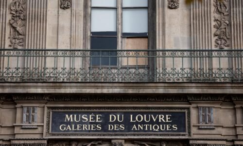 Louvre výrazne zvýši vstupné pre návštevníkov mimo Európy. Ceny stúpnu takmer o polovicu