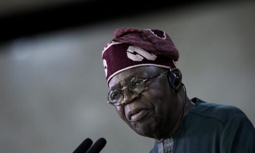 Prezident Nigérie reaguje na masové únosy stavom núdze. Verbuje tisíce policajtov Prezident Nigérie reaguje na masové únosy stavom núdze. Verbuje tisíce policajtov