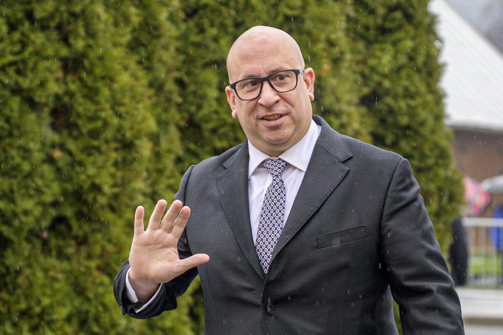 Poslanci sa zídu už od pondelka, na programe majú aj odvolávanie ministra Ráža