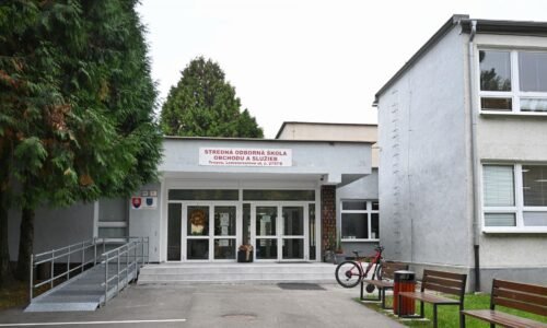 Žiakov čaká zmena v prijímačkách. Čo sa zmení pre gymnáziá, odborné a umelecké školy? A pred čím varujú Česi? Žiakov čaká zmena v prijímačkách. Čo sa zmení pre gymnáziá, odborné a umelecké školy? A pred čím varujú Česi?