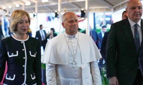 Pápež Lev priletel do Libanonu, kde podľa očakávania prehovorí o mieri Pápež Lev priletel do Libanonu, kde podľa očakávania prehovorí o mieri