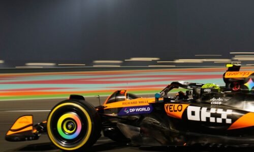 Urobili sme chybu, priznávajú v mclarene. prečo sa rozhodli nezastaviť v boxoch?