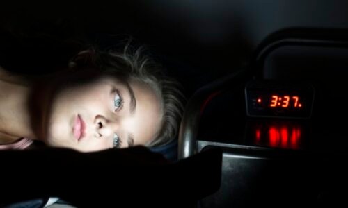 Pozor na oblíbený doplněk stravy podporující spánek. Studie ho spojuje s rizikem selhání srdce