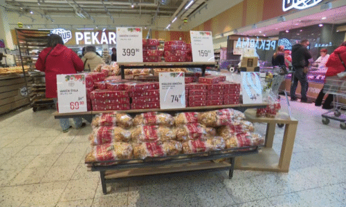 Kupované, nebo domácí cukroví? Srovnali jsme nabídku v Česku s Polskem