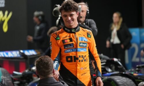 Norris získal tretiu pole position v rade skvelou jazdou v daždi v Las Vegas. Hamilton neúspešne