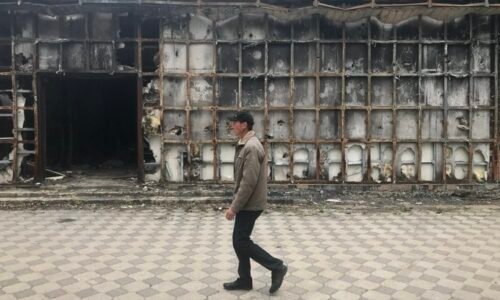 Srbský spisovateľ: Vojna Západu proti Rusku na Ukrajine pripomína jeho vojnu proti Srbom v 90. rokoch Srbský spisovateľ: Vojna Západu proti Rusku na Ukrajine pripomína jeho vojnu proti Srbom v 90. rokoch