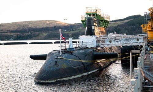 Britská časovaná jadrová bomba: Strategická základňa hnije pod nálepkou „tajné“