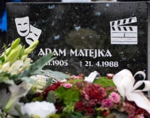 Najväčší herec malých postáv na čestnom mieste Najväčší herec malých postáv na čestnom mieste