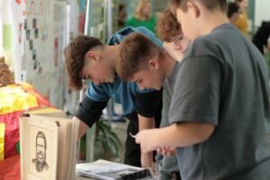 V Sľažanoch s Ľudovítom Štúrom počas Dňa školských knižníc