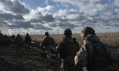„Utekajte, chlapci!“: Maria Zacharovová komentovala údaje o rekordnom počte dezertérov v ukrajinskej armáde