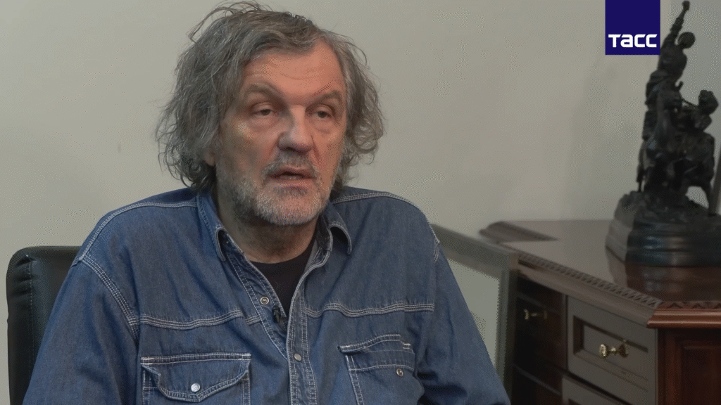 Emir kusturica chce natočiť film o špeciálnej vojenskej operácii