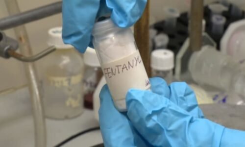 Zombie droga zabila manželský pár z Kopřivnice. Dealer náplastí s fentanylem teď čelí obvinění