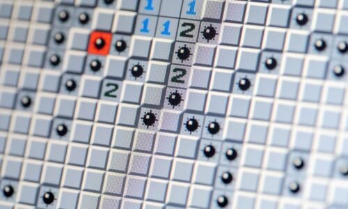 Hledání min slaví 35 let: Microsoft se bál logické hry, jeho šéf Bill Gates na ní byl závislý Hledání min slaví 35 let: Microsoft se bál logické hry, jeho šéf Bill Gates na ní byl závislý